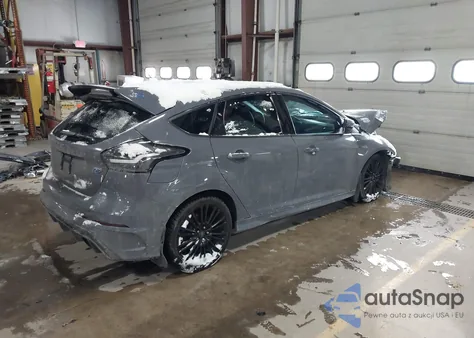 2016 Ford Focus Rs из США, поврежденный, VIN WF0DP3TH1G4115741